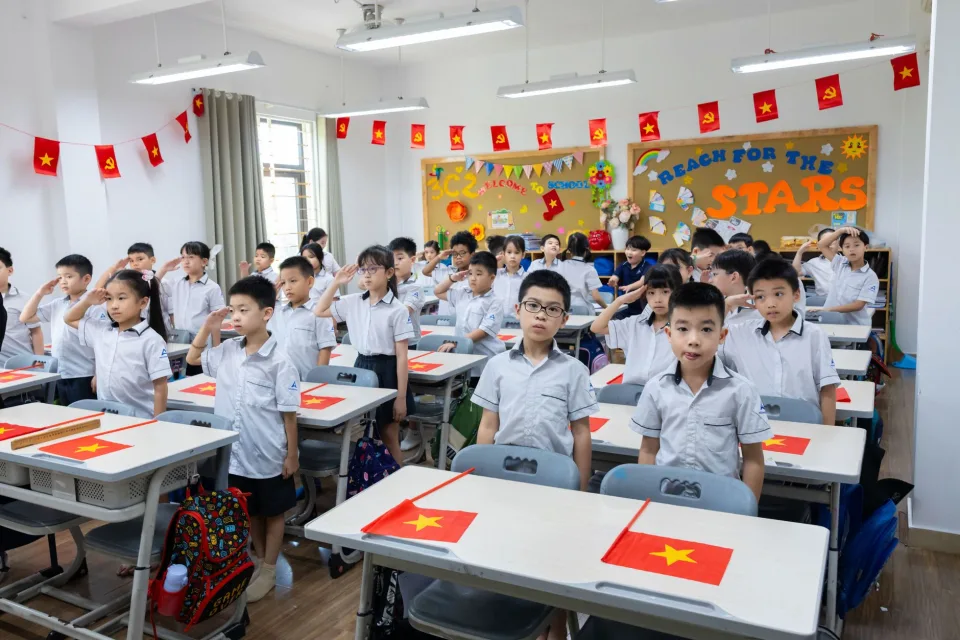 Sinh viên học tiếng Anh tại Trần Minh Thịnh (0795630880)